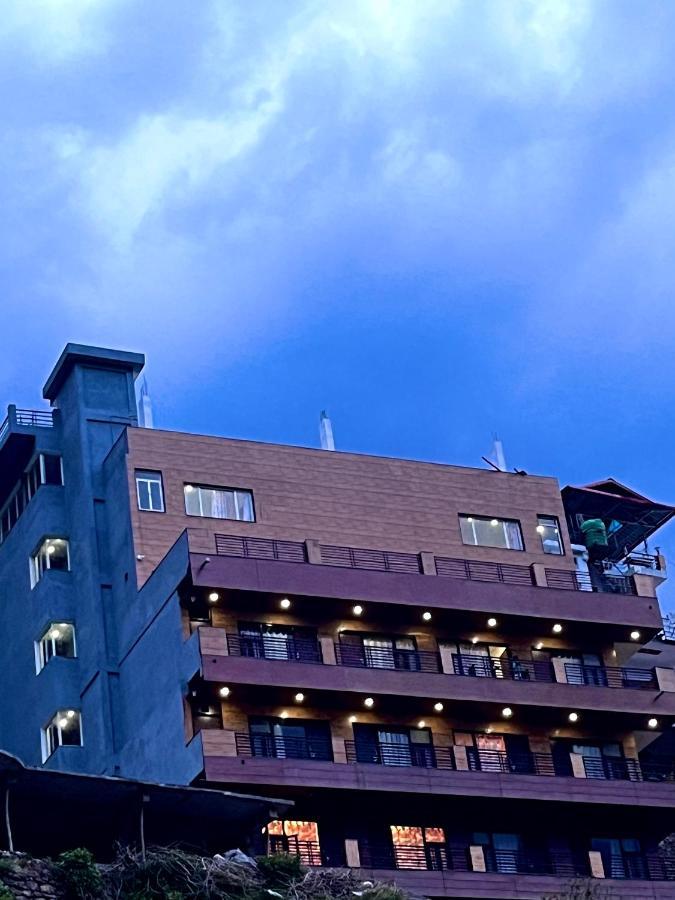 River Grand, 穆索里 外观 照片